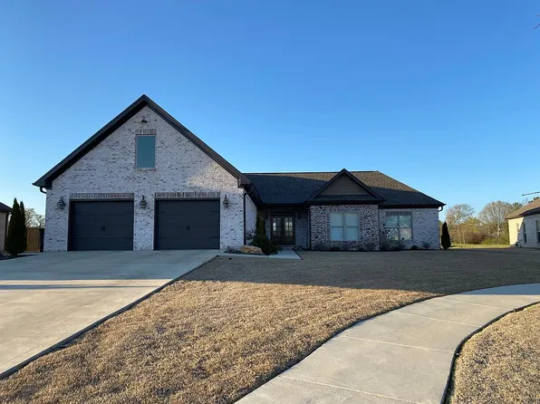 106 Chestnut Oak Dr, Florence, AL 35633