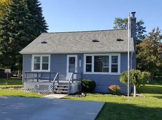 6272 Cherry St, Caseville, MI 48725