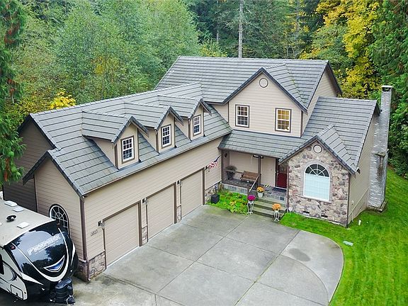 2nd image of 5823 Capitol Creek Ln SW