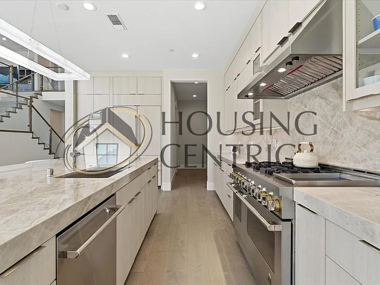 1390 Wheeler Peak Ct — Photo 18