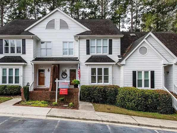 721 S Page St, Clayton, NC 27520