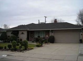 8 S Sunset Dr, Lodi, CA 95240