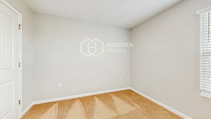 388 Aubrey Woods Dr — Photo 17