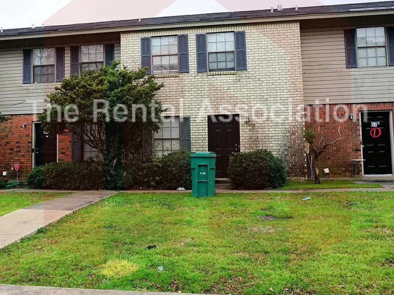 57 W Elmwood Dr #A — Photo 1