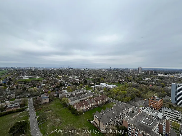 5858 Yonge St #2825 — Photo 11