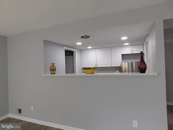 4th image of 9770 Hagel Cir Suite D