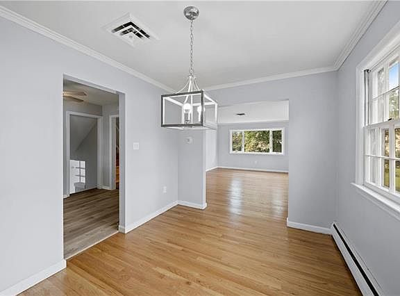 4th image of 3550 Quincy Ln