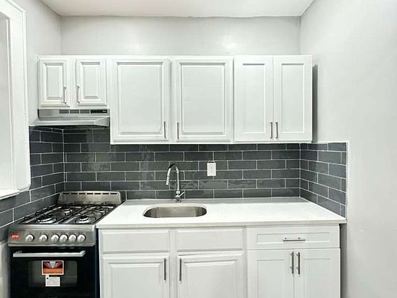 5th image of 157 Halsted St APT 203