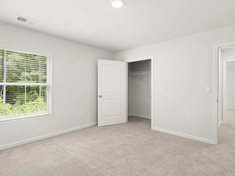 98 Babcock Dr NE — Photo 17