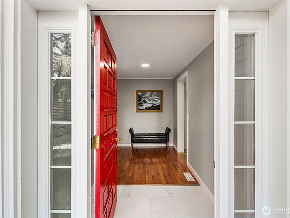 3rd image of 5858 156th Avenue NE