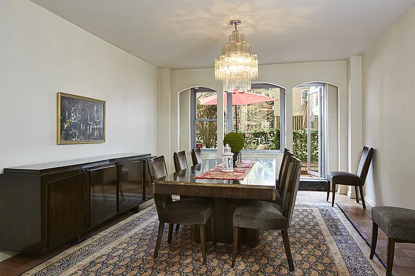 Sold by Stribling | media 4