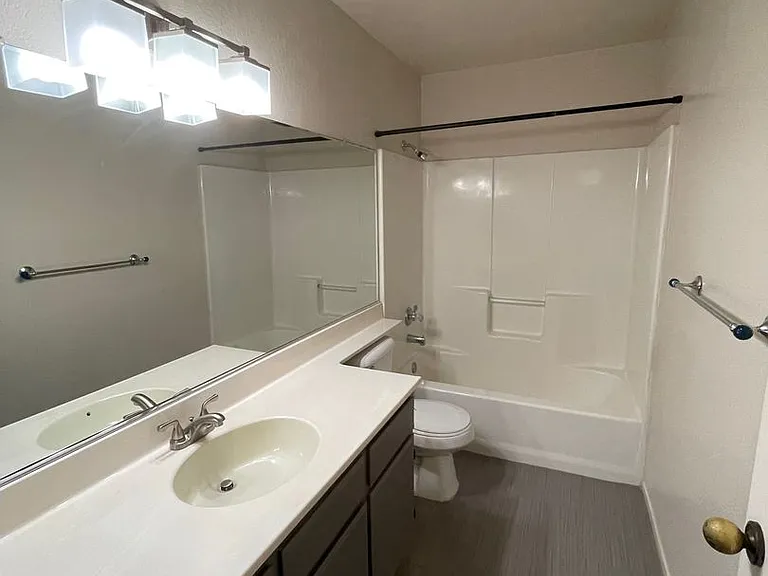 5341 Columbus Pl — Photo 8