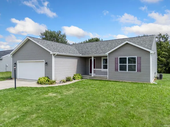 202 Blessing St, Millersburg, IN 46543