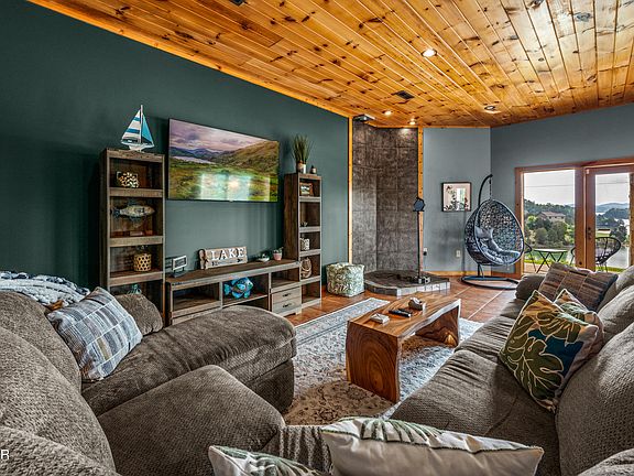 47th image of 3829 Island View Rd