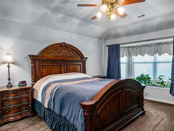 4th image of 109 Fieldview Dr