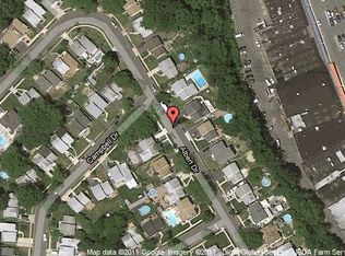 55 Albert Dr, Parlin, NJ