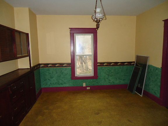 4th image of 167 Mayer St
