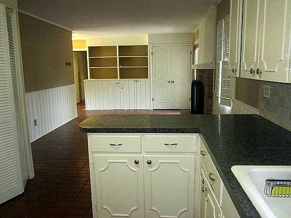 5th image of 1506 Melrose Dr
