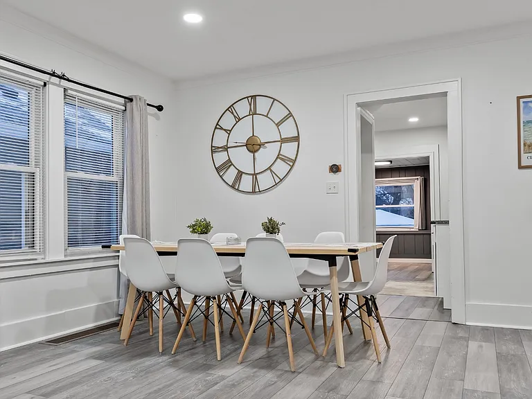 429 S Kenwood Ave — Photo 9