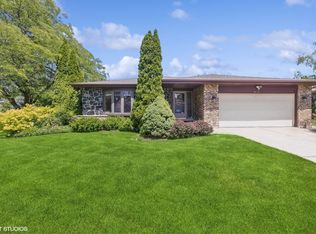 622 79th St, Darien, IL