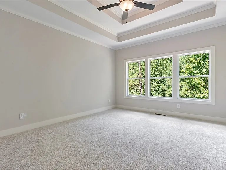400 Ansley Dr — Photo 16