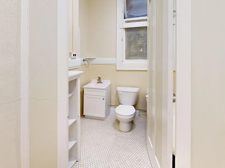 225 Fell Street — Photo 16