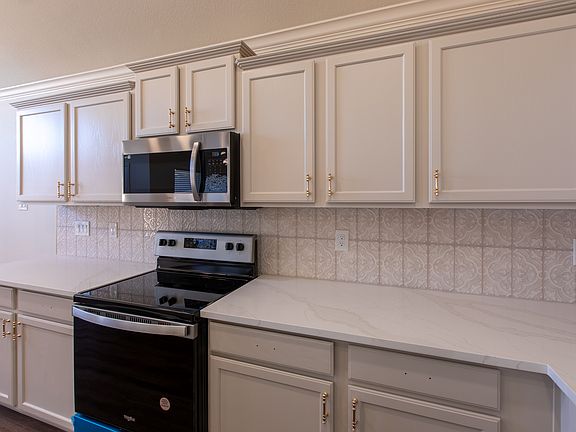 3rd image of 10810 Brandenberg Dr