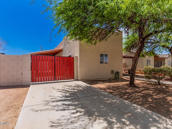 2nd image of 1343 E SAINT ANNE Avenue