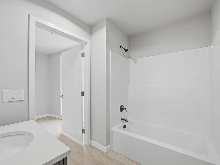 589 Bedford St — Photo 19