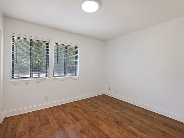 3210 Orleans Dr #8 — Photo 9