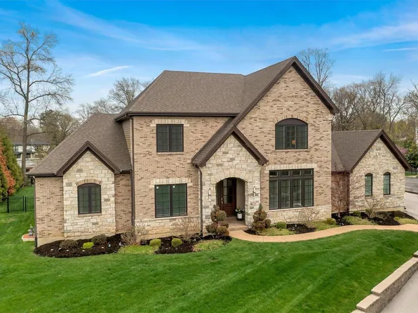 34 Heather Hill Ln, Saint Louis, MO 63132