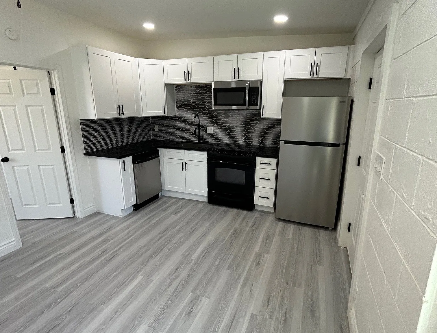 1 bed, 600 sqft, $1,200 — Photo 4