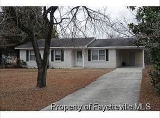 5949 Spinner Rd, Hope Mills, NC 28348