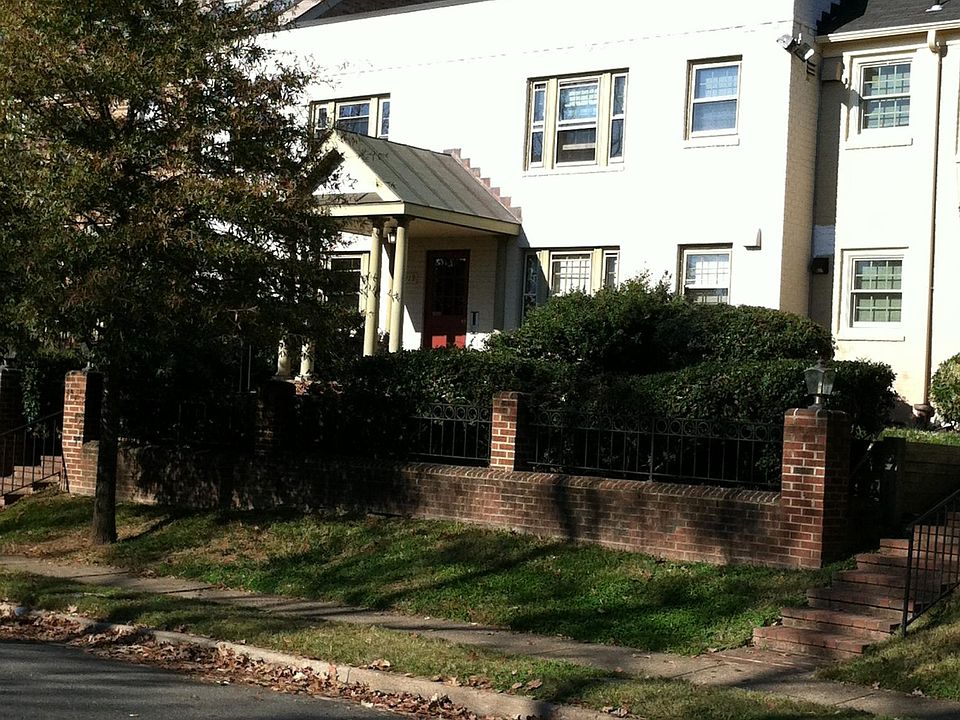 1st image of 921 Church St #4