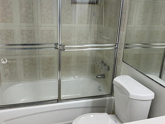 5th image of 801 NW 47th Ave APT W121