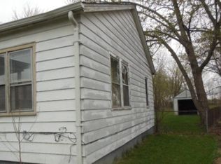 9525 Spring St, Highland, IN 46322