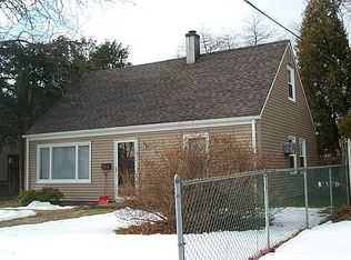 1402 Harding St, Bellmore, NY 11710