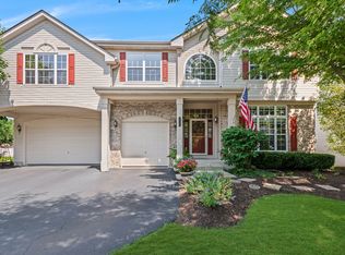 3328 Hillcrest Rd, Geneva, IL 60134