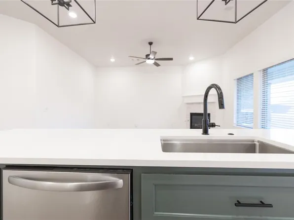 9233 NW 87th St, Yukon, OK 73099