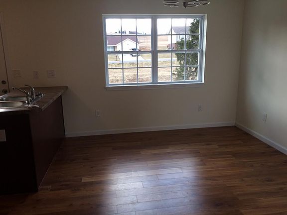 4th image of 113 May Apple Dr