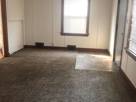 4th image of 675-677 NE Opal St