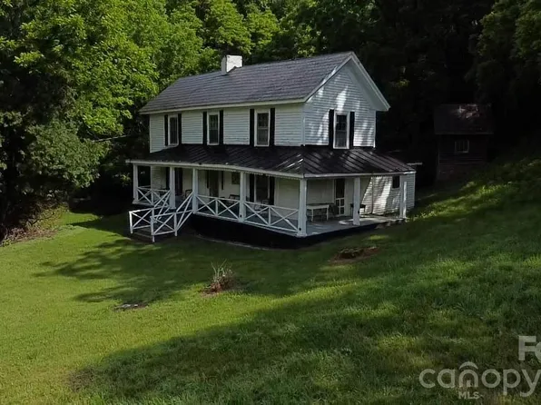 1327 State Highway 80, Bakersville, NC 28705