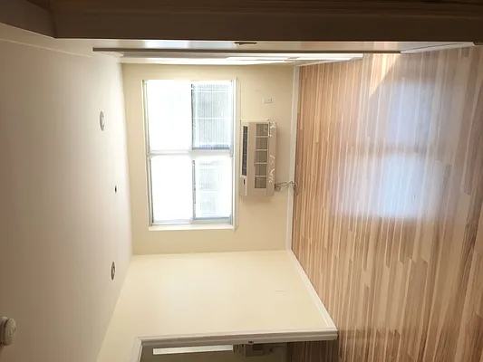 Rented by Flatiron Real Estate Advisors LLC | media 12