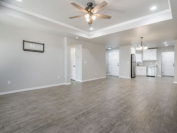 3rd image of 13987 Periwinkle Dr #4