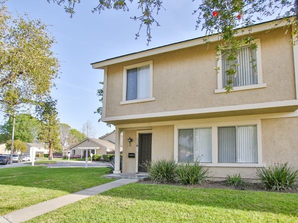 240 Carriage Dr APT D, Santa Ana, CA 92707