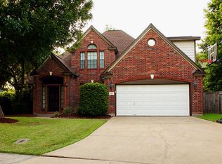61 Parsley Ct, Lake Jackson, TX 77566