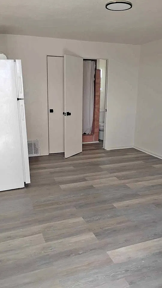 4501 E Benson Hwy — Photo 2