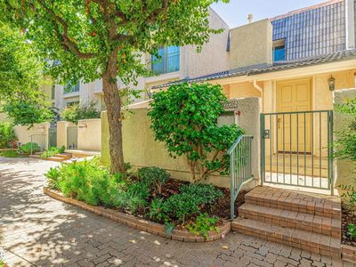 22239 Erwin St, Los Angeles, CA, 91367