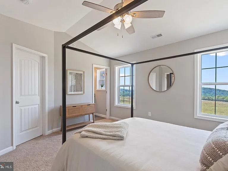 304 Avon Dr — Photo 9
