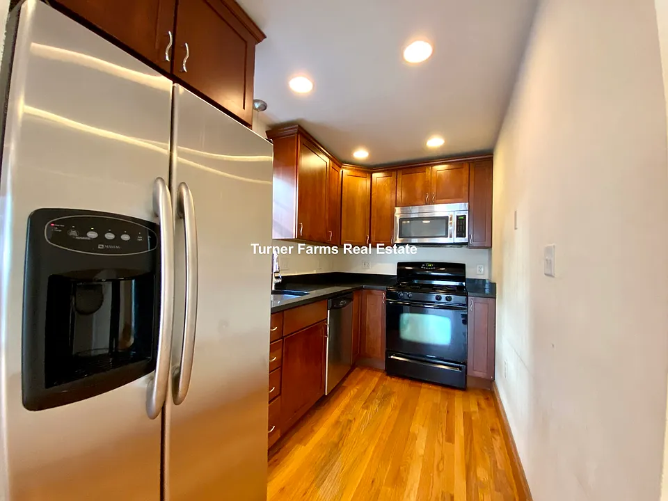 241 W Third Street Pl #2